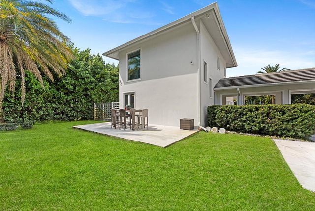 17552 Fieldbrook Circle E, Boca Raton, FL 33496