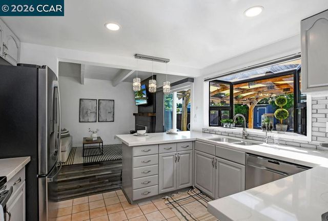 1154 Breckenridge Court, Martinez, CA 94553