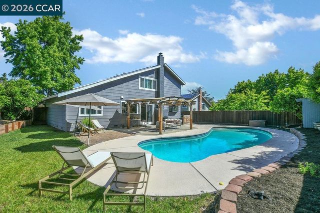 1154 Breckenridge Court, Martinez, CA 94553