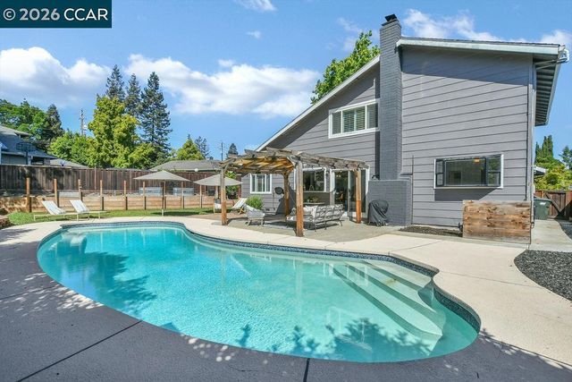 1154 Breckenridge Court, Martinez, CA 94553