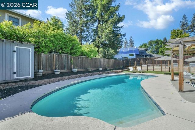 1154 Breckenridge Court, Martinez, CA 94553