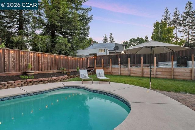 1154 Breckenridge Court, Martinez, CA 94553