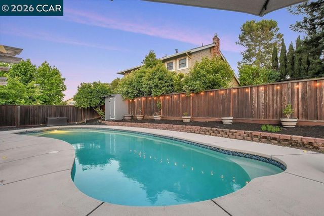 1154 Breckenridge Court, Martinez, CA 94553
