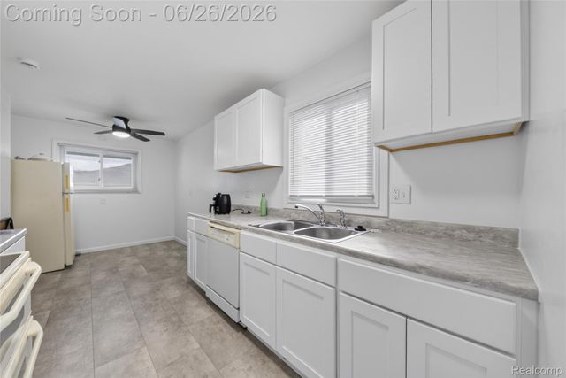 18270 Ash Avenue, Eastpointe, MI 48021