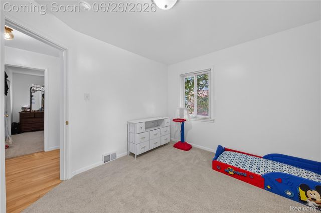 18270 Ash Avenue, Eastpointe, MI 48021