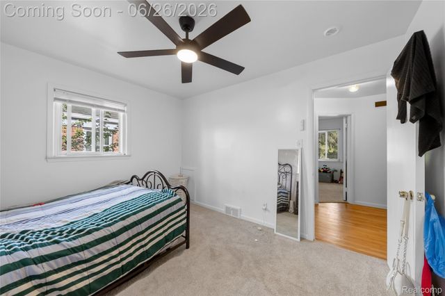 18270 Ash Avenue, Eastpointe, MI 48021