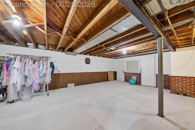 18270 Ash Avenue, Eastpointe, MI 48021