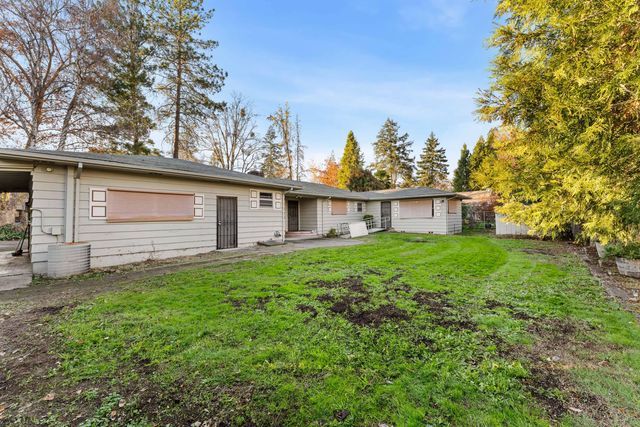 1021 NW Conklin Avenue, Grants Pass, OR 97526