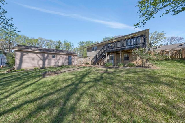 7433 Acorn Drive, Newburgh, IN 47630