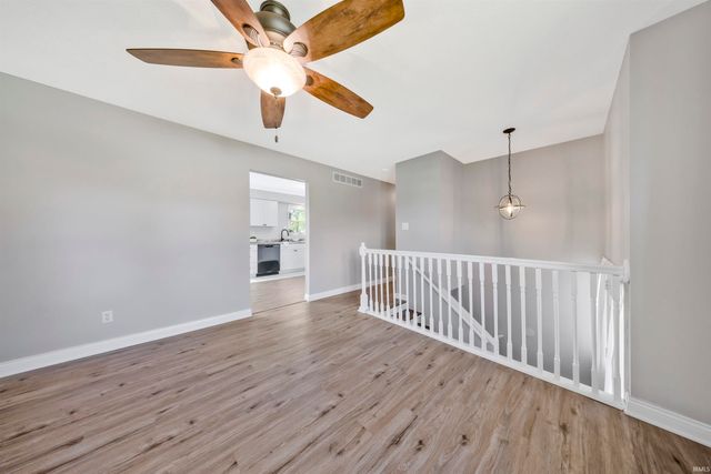 7433 Acorn Drive, Newburgh, IN 47630