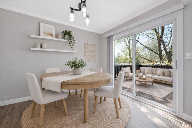 7433 Acorn Drive, Newburgh, IN 47630