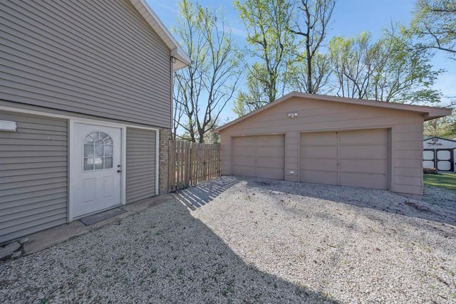 7433 Acorn Drive, Newburgh, IN 47630