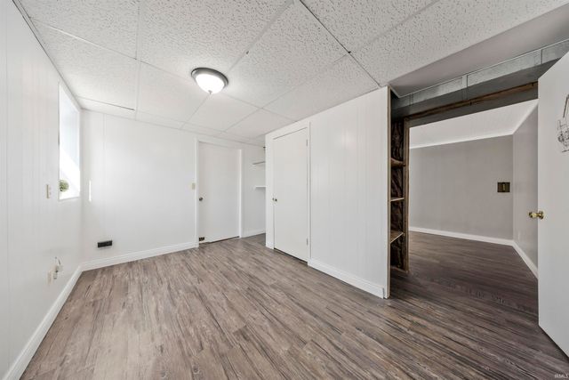 7433 Acorn Drive, Newburgh, IN 47630