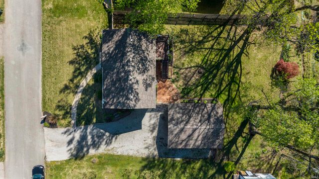 7433 Acorn Drive, Newburgh, IN 47630