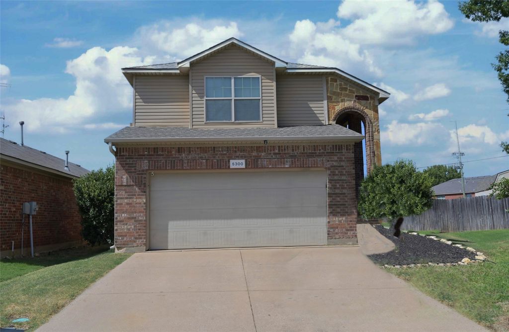 5300 Britton Ridge Lane, Fort Worth, TX 76179 — exterior