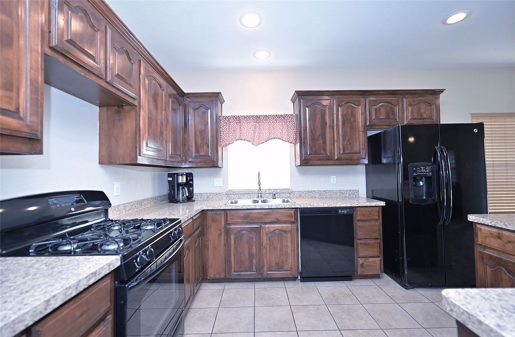 5300 Britton Ridge Lane, Fort Worth, TX 76179 — photo 5