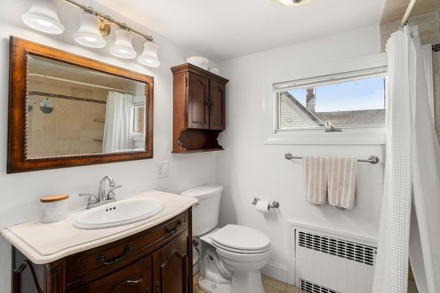 27 Warwick St, Quincy, MA 02171