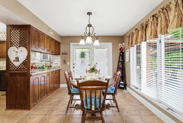 10949 & 10951 E Laurel Road, London, KY 40741
