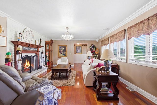 10949 & 10951 E Laurel Road, London, KY 40741