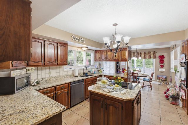 10949 & 10951 E Laurel Road, London, KY 40741