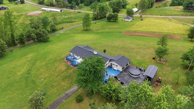 10949 & 10951 E Laurel Road, London, KY 40741