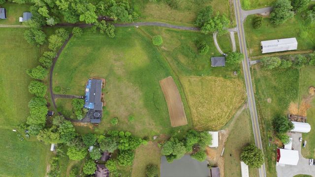 10949 & 10951 E Laurel Road, London, KY 40741