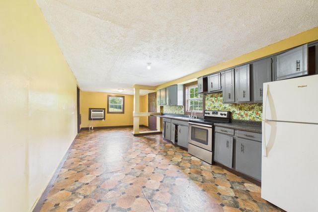 10949 & 10951 E Laurel Road, London, KY 40741