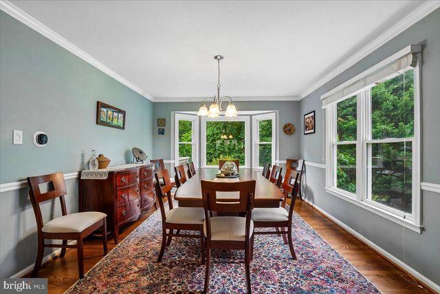 676 OLD HUNT WAY, Herndon, VA 20170