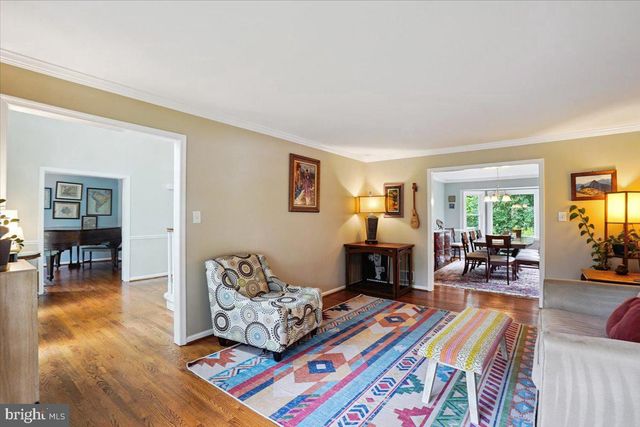 676 OLD HUNT WAY, Herndon, VA 20170