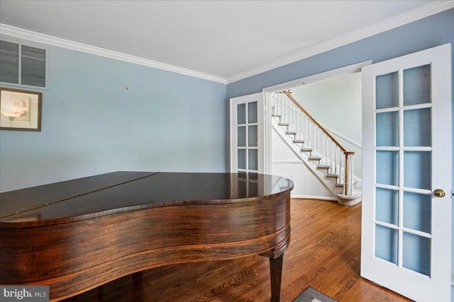 676 OLD HUNT WAY, Herndon, VA 20170