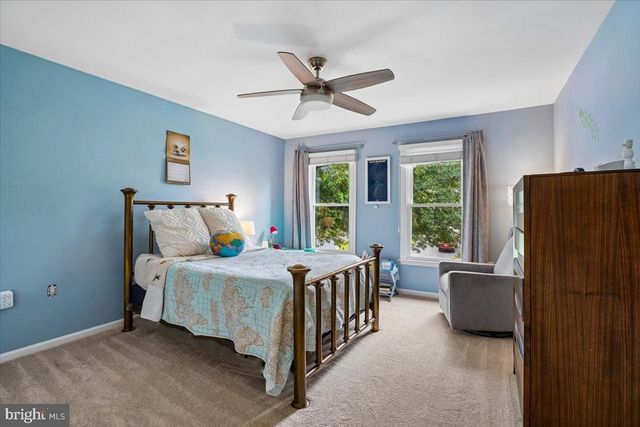 676 OLD HUNT WAY, Herndon, VA 20170