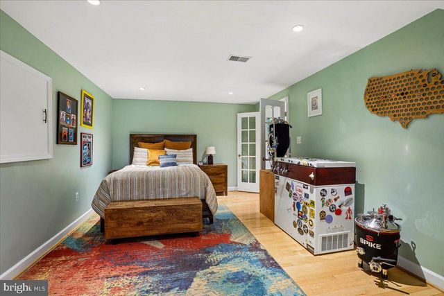 676 OLD HUNT WAY, Herndon, VA 20170