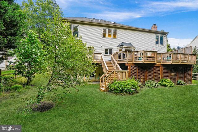 676 OLD HUNT WAY, Herndon, VA 20170
