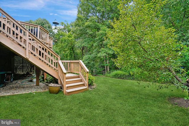 676 OLD HUNT WAY, Herndon, VA 20170