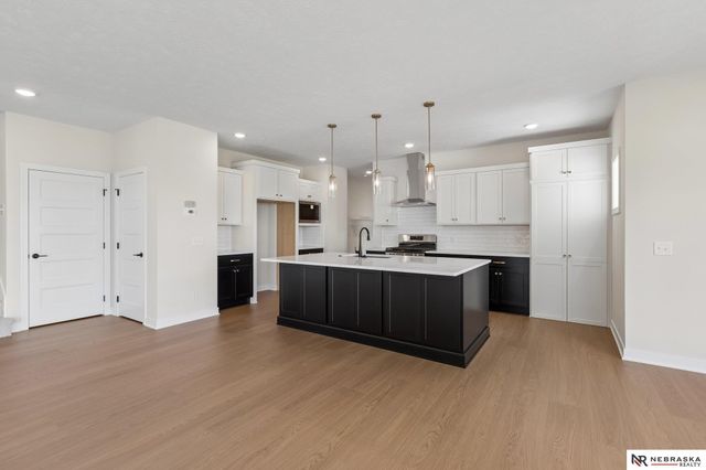 12603 Carpenter Street, Papillion, NE 68138