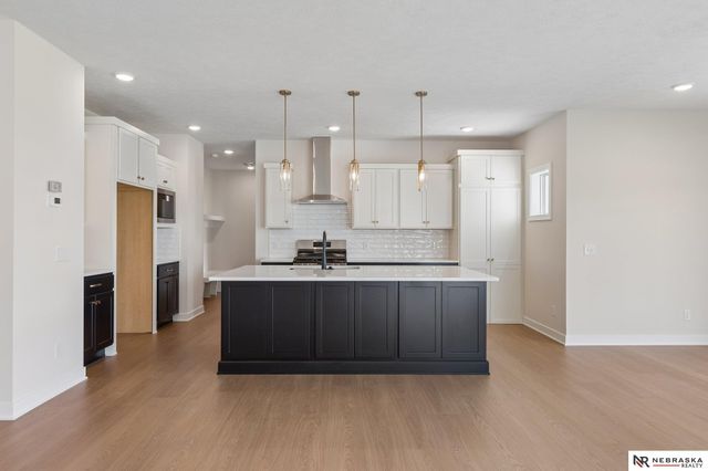 12603 Carpenter Street, Papillion, NE 68138