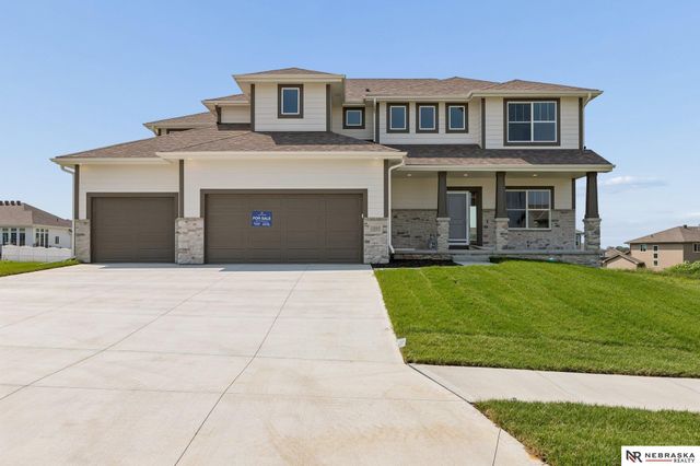 12603 Carpenter Street, Papillion, NE 68138