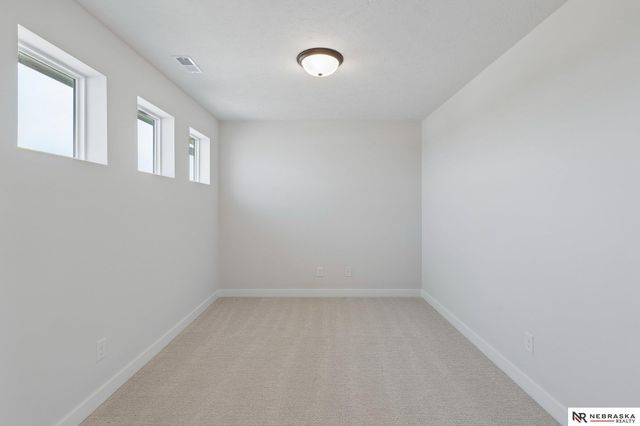12603 Carpenter Street, Papillion, NE 68138