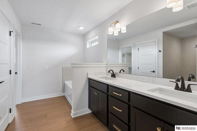 12603 Carpenter Street, Papillion, NE 68138