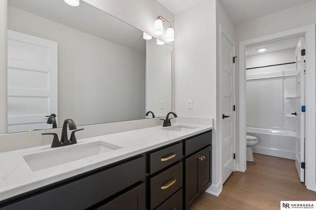 12603 Carpenter Street, Papillion, NE 68138