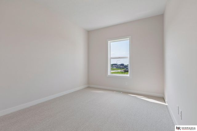 12603 Carpenter Street, Papillion, NE 68138