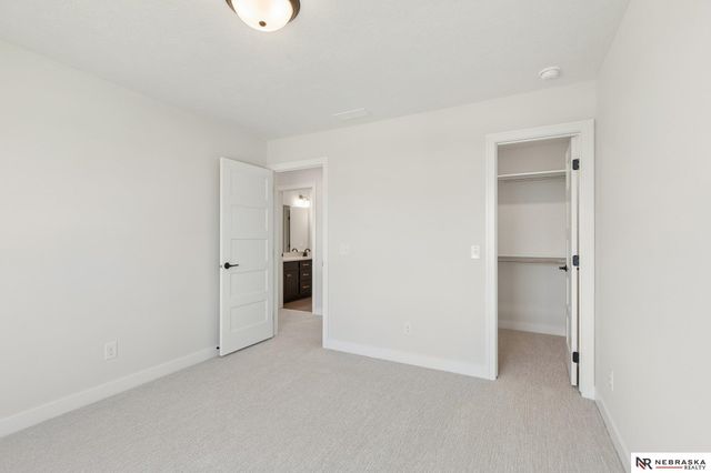 12603 Carpenter Street, Papillion, NE 68138