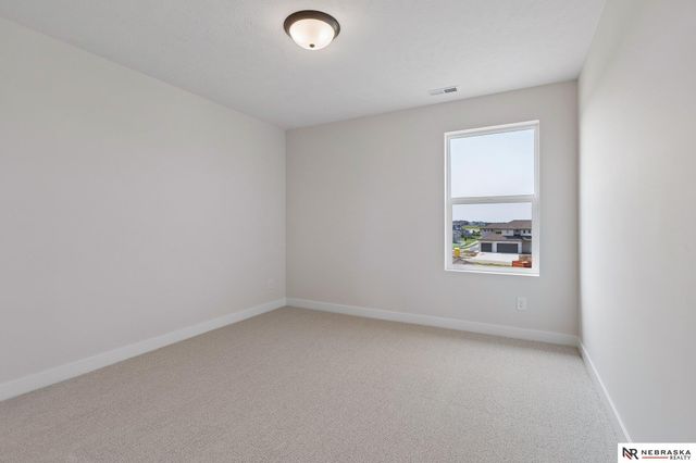 12603 Carpenter Street, Papillion, NE 68138