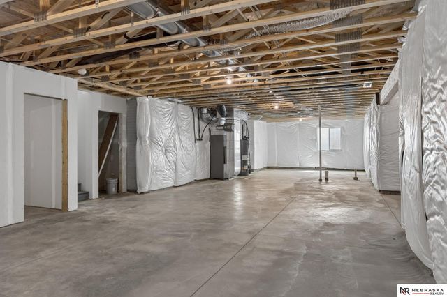 12603 Carpenter Street, Papillion, NE 68138