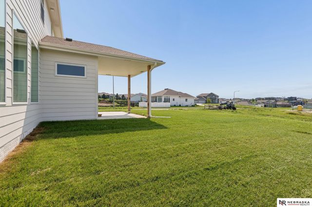 12603 Carpenter Street, Papillion, NE 68138