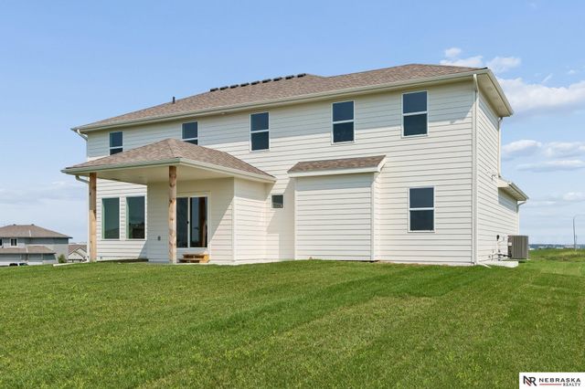 12603 Carpenter Street, Papillion, NE 68138