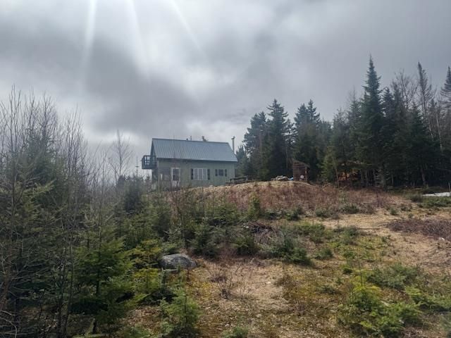 639 Pinnicle Road, Newark, VT 05871