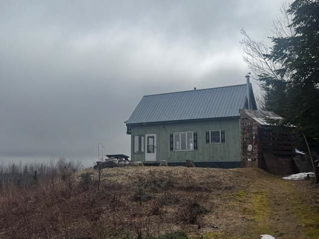 639 Pinnicle Road, Newark, VT 05871