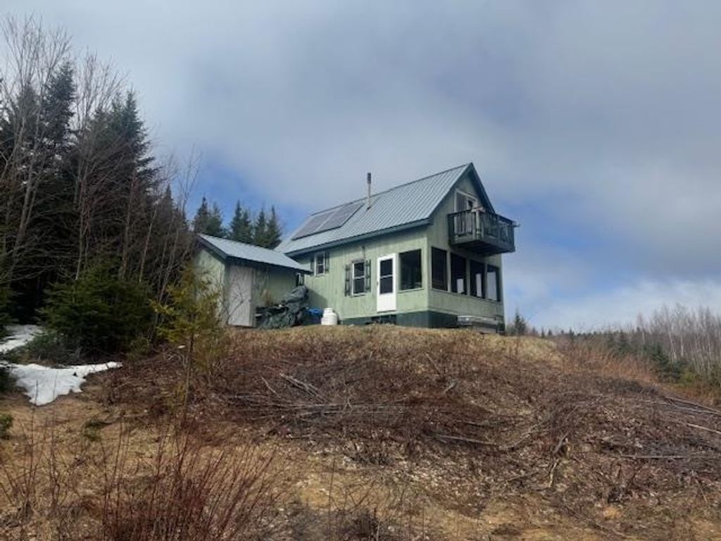 639 Pinnicle Road, Newark, VT 05871