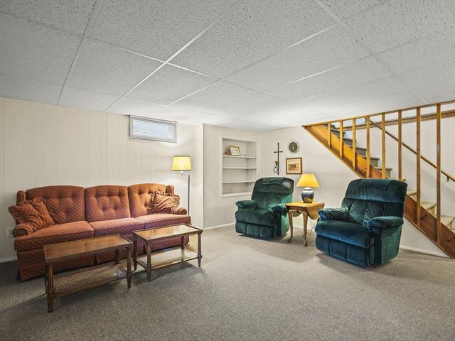 1031 N Sumac Drive, Janesville, WI 53545
